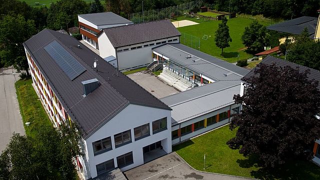 Poschacher Dachdeckerei & Spenglerei eine Unit der Hentschläger Bau GmbH