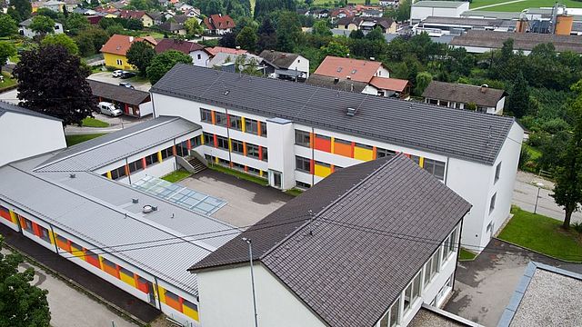 Poschacher Dachdeckerei & Spenglerei eine Unit der Hentschläger Bau GmbH