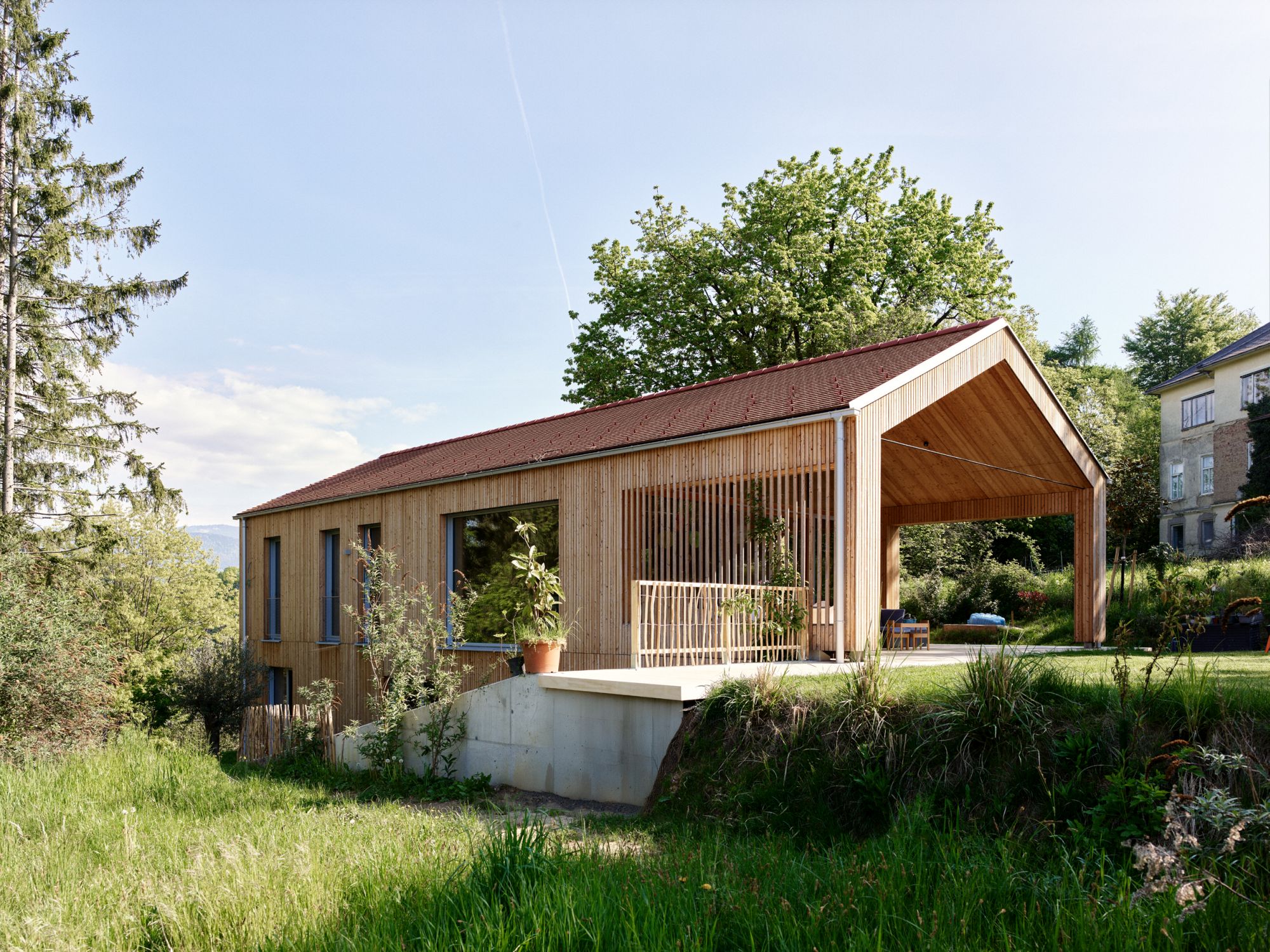 HHH Holz & Bau GesmbH 