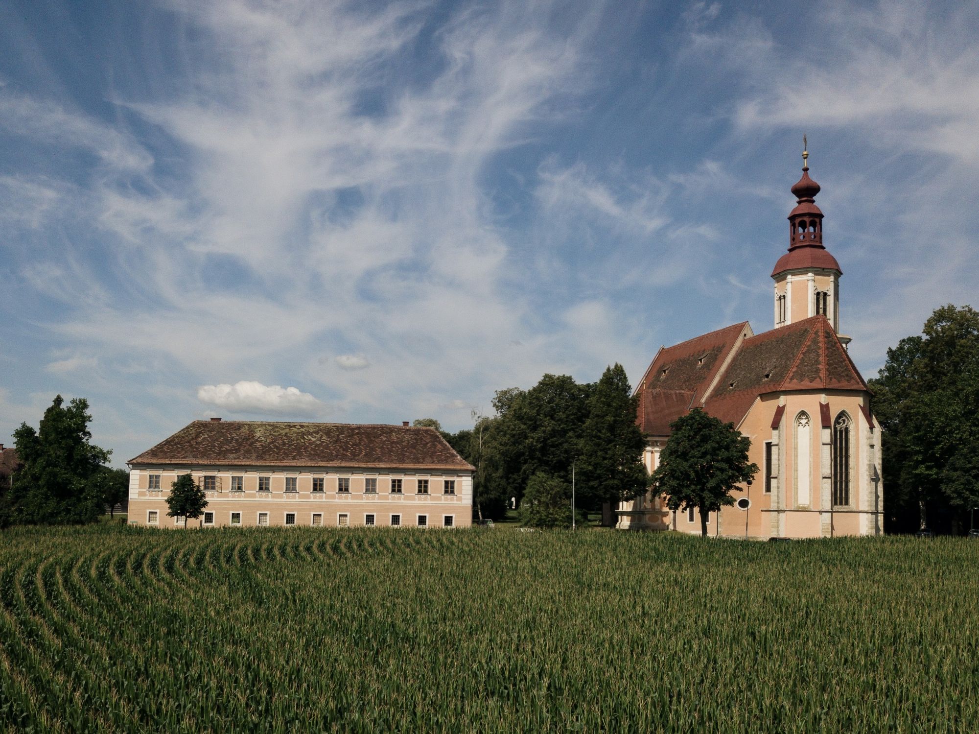 HHH Holz & Bau GesmbH 