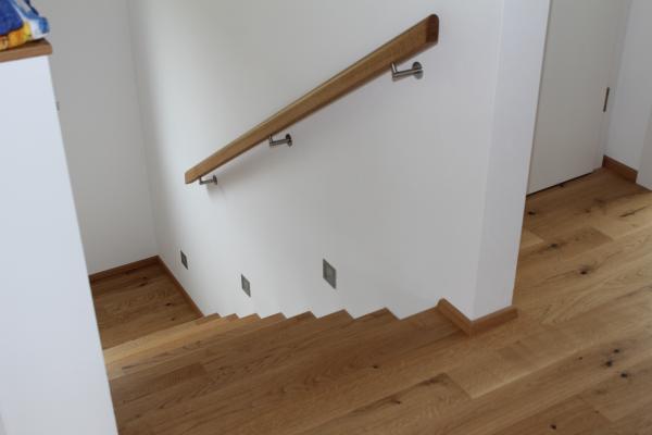 Möbel Luckerbauer Tischler-Montagen